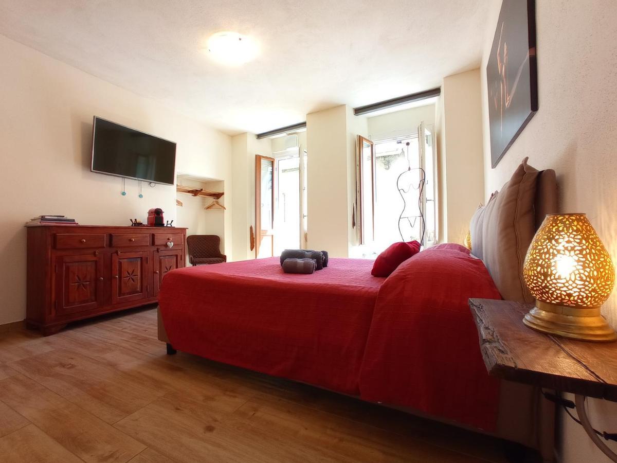 Maison Soleil - Lola Suite Aosta Ngoại thất bức ảnh